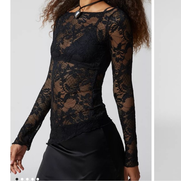 silence + noise Tops - URBAN OUTFITTERS Silence + Noise Adelaide Asymmetrical Lace Top Size M